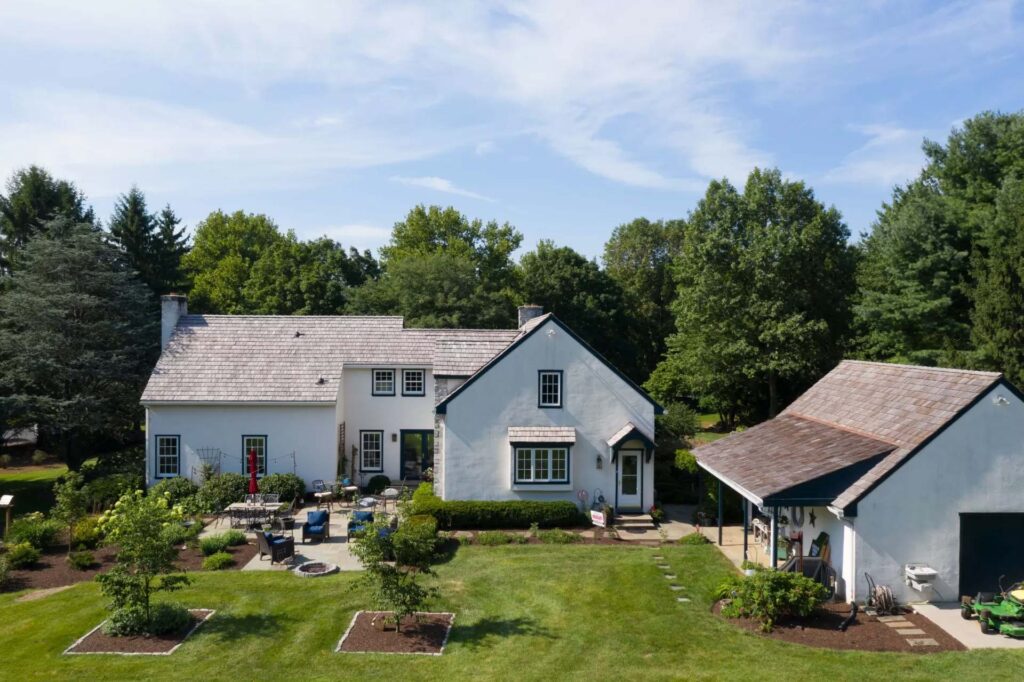 House & Garage Cedar Roofing, Manheim, PA